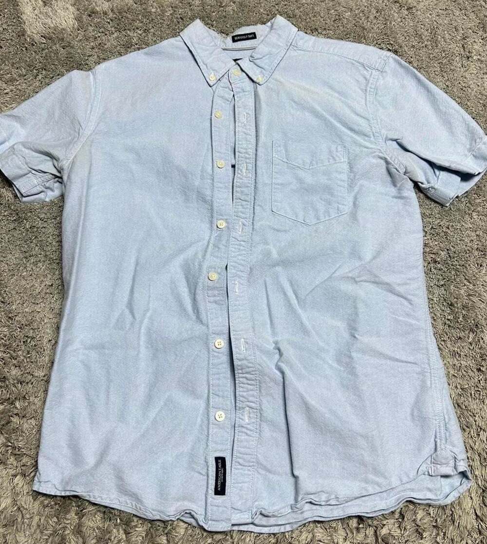 American Eagle Seriously Soft Short Sleeve Button Down Shirt
